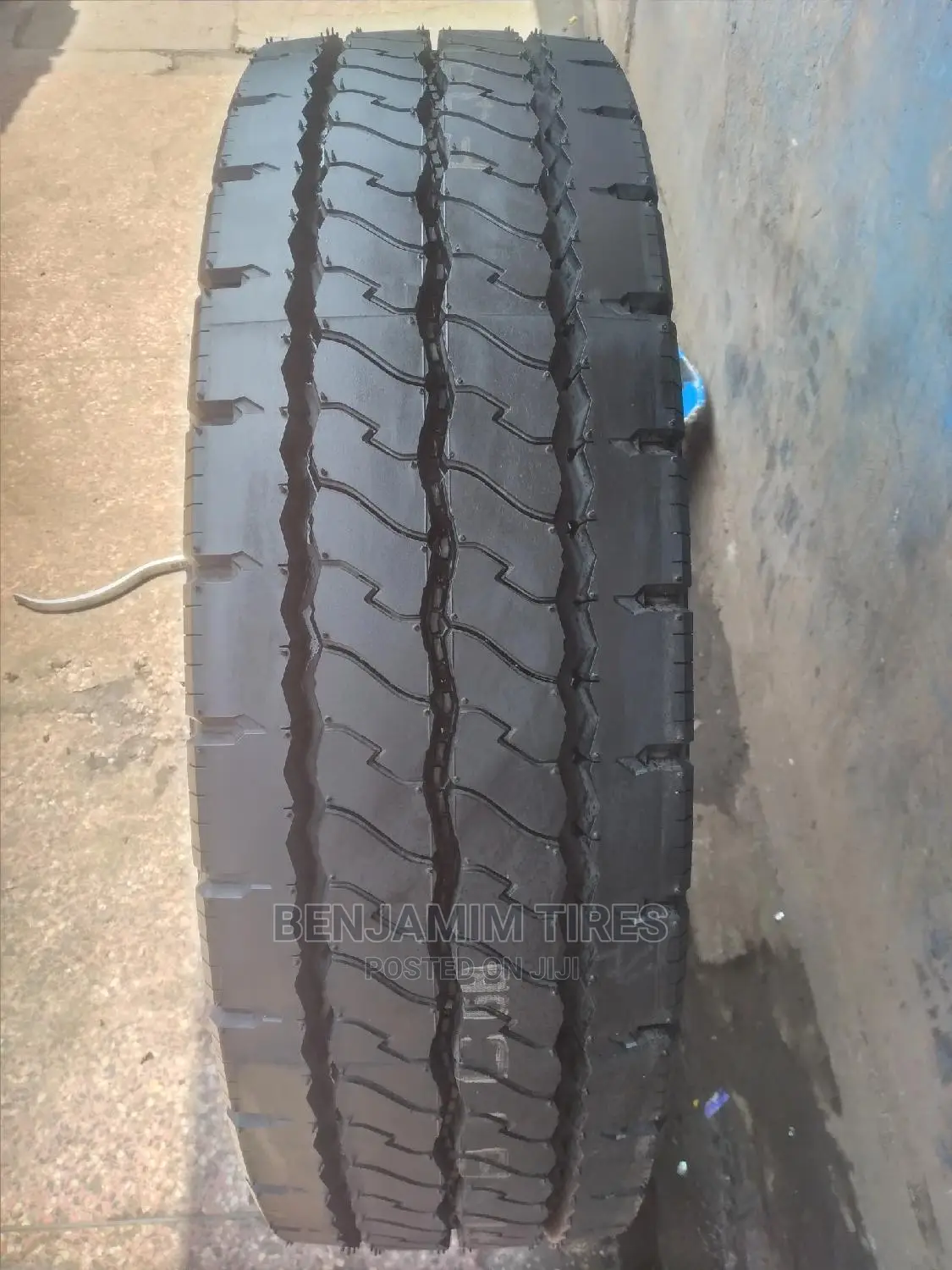 Dunlop Tires for Isuzu Fi Sizes 255/70r22.5.