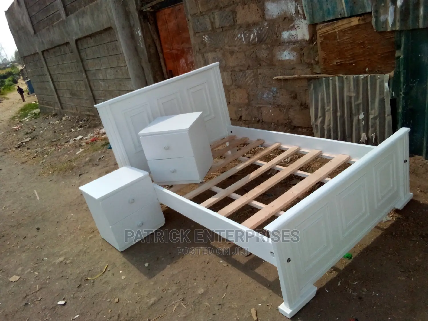 Morden Bed 4 by 6 Fitts