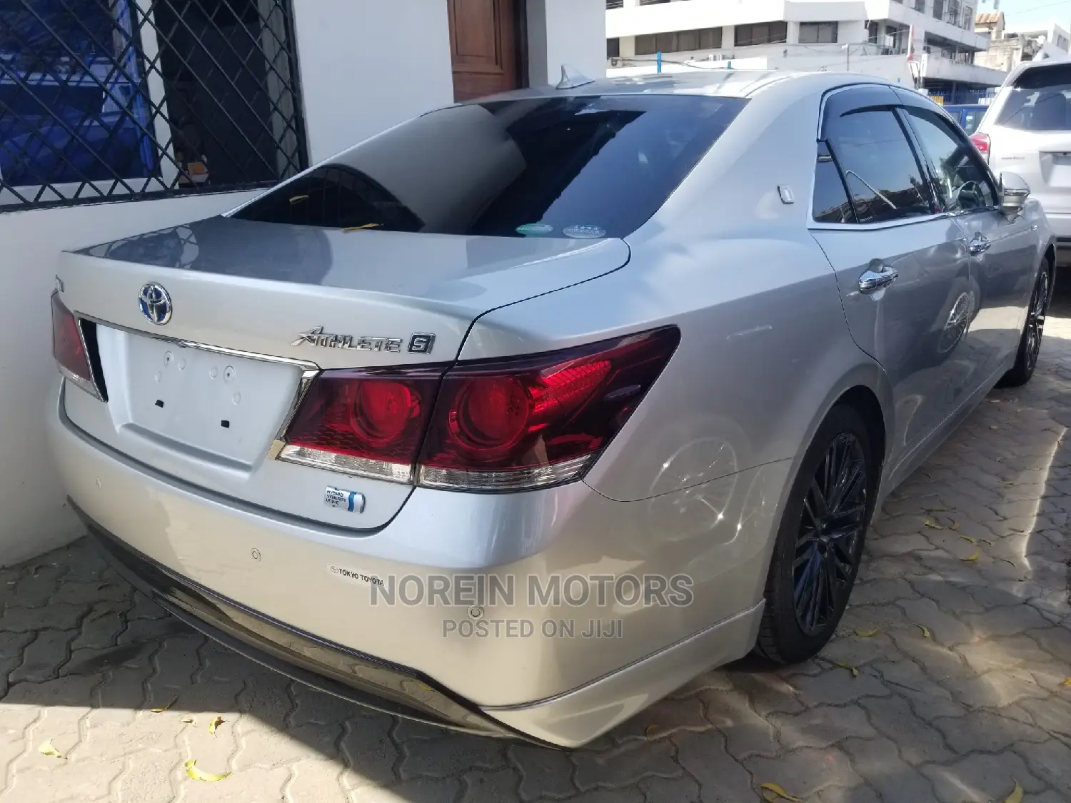 Toyota Crown 2015 Silver