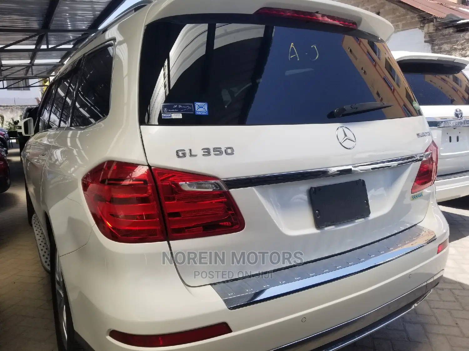 Mercedes-Benz C320 2015 White