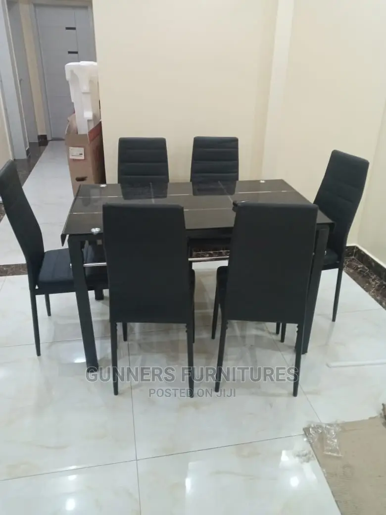 Dining Table Set.