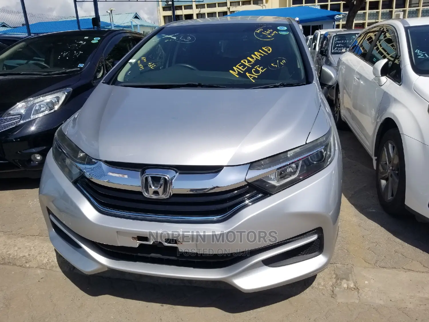 Honda Shuttle 2015 Silver