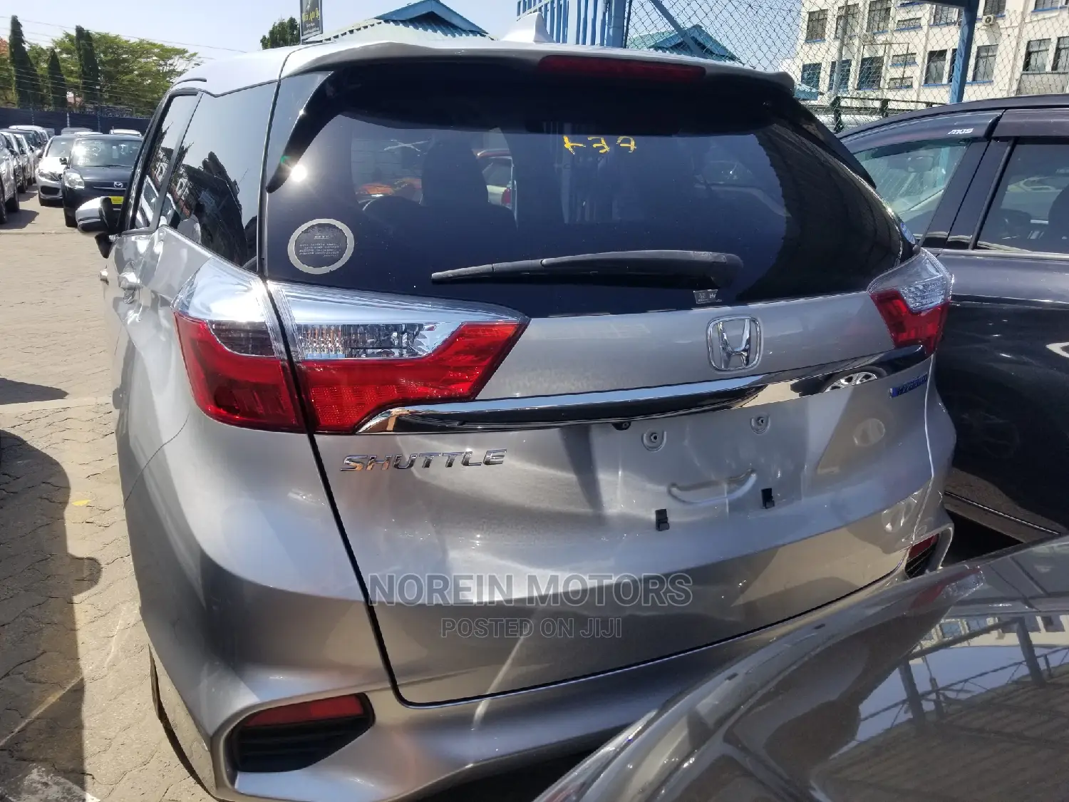 Honda Shuttle 2015 Silver