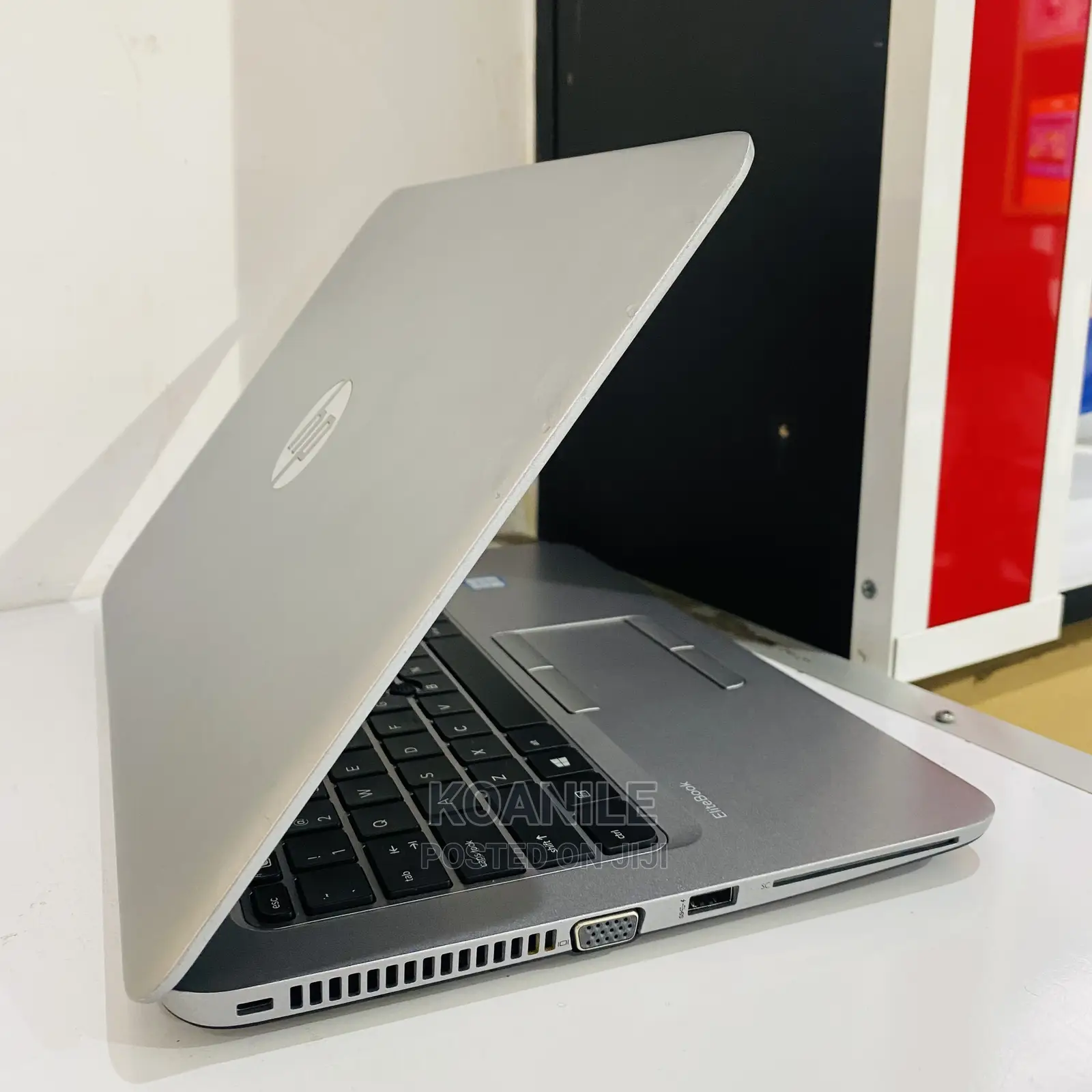 Laptop HP EliteBook 820 G3 8GB Intel Core I5 SSD 256GB