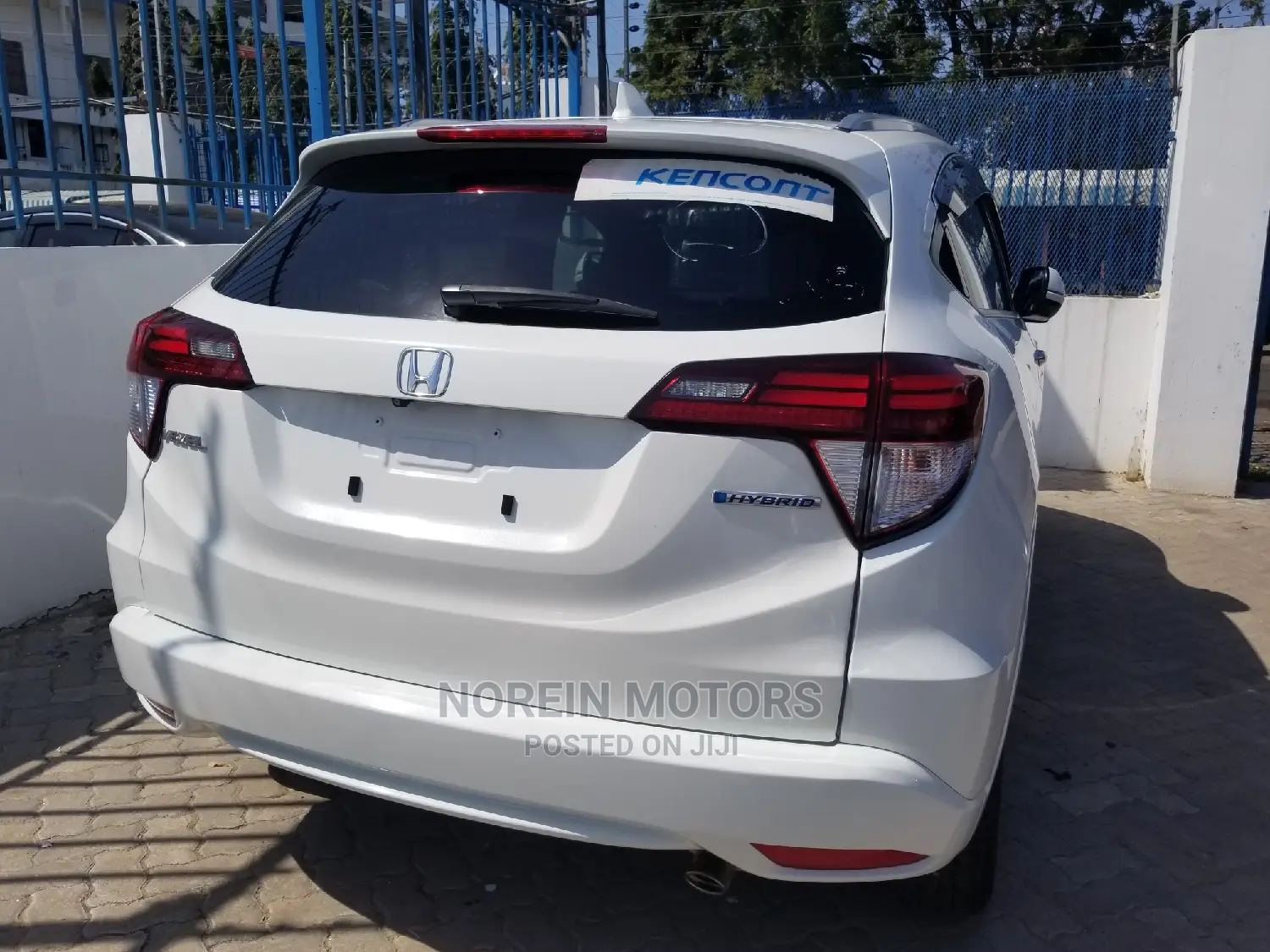 Honda Vezel 2015 White
