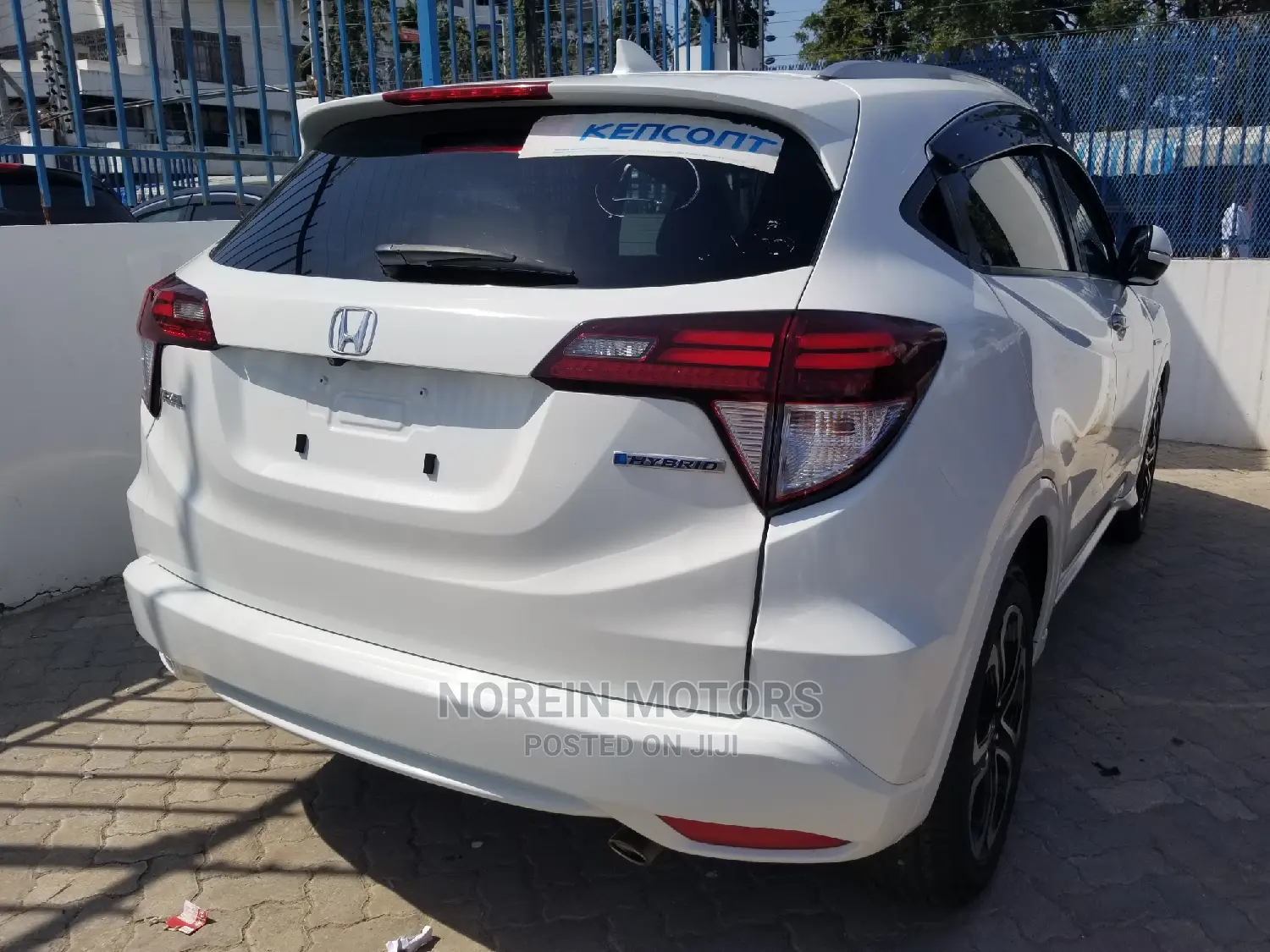 Honda Vezel 2015 White