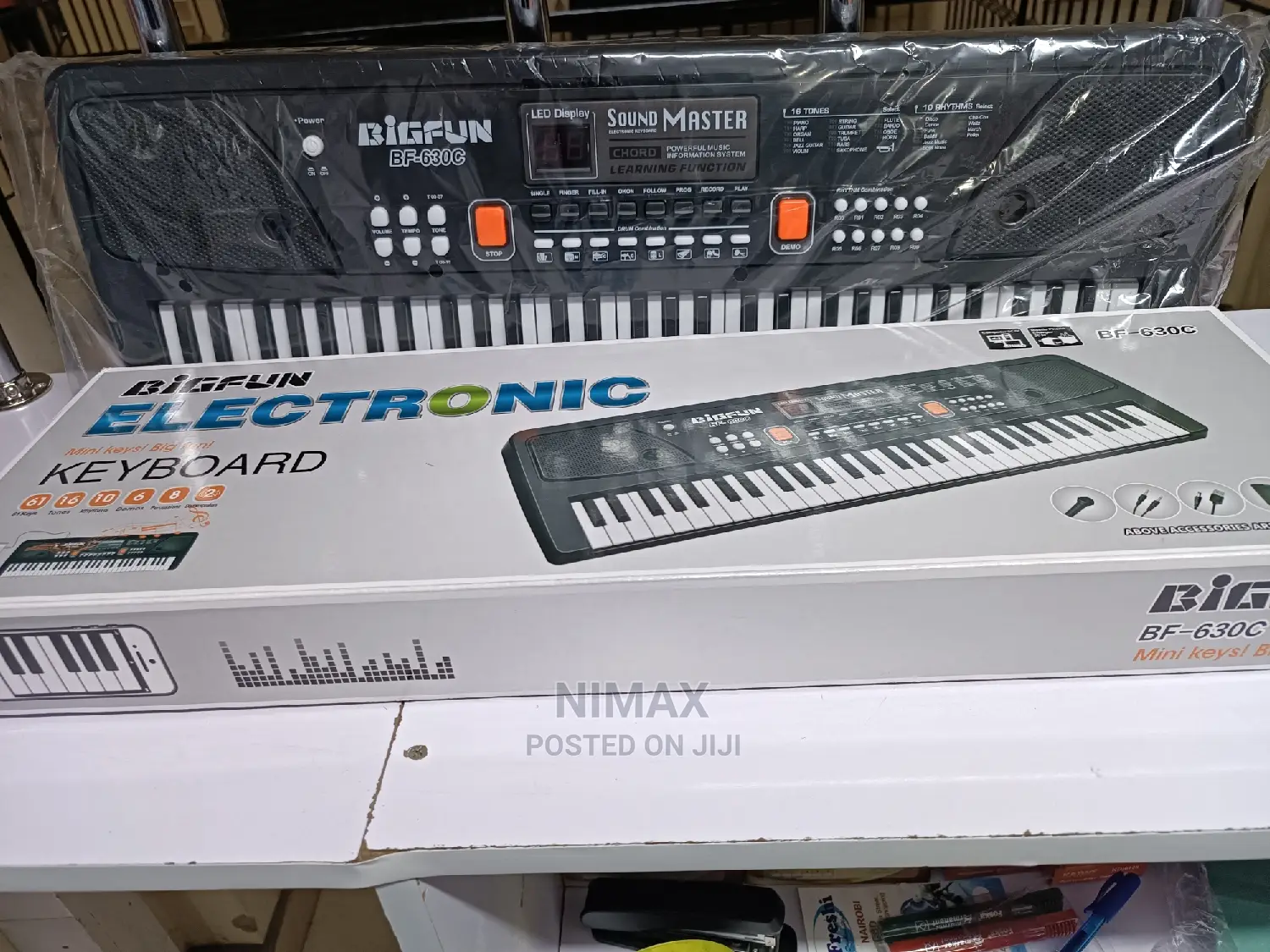 Piano Mega Size With Mic 61keys