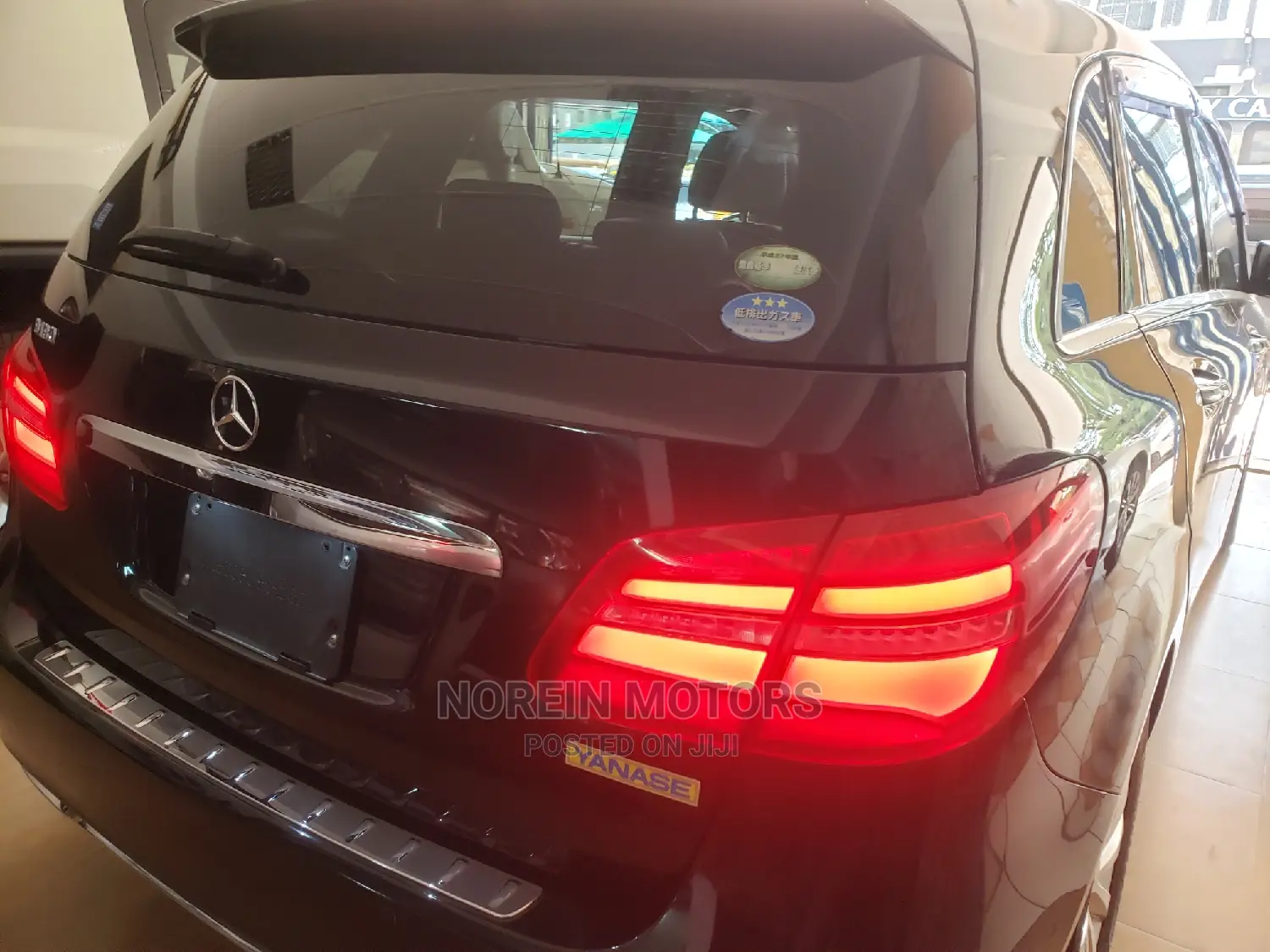 Mercedes-Benz C180 2015 Black