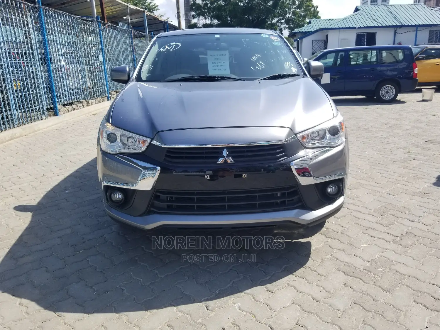 Mitsubishi RVR 2014 Silver
