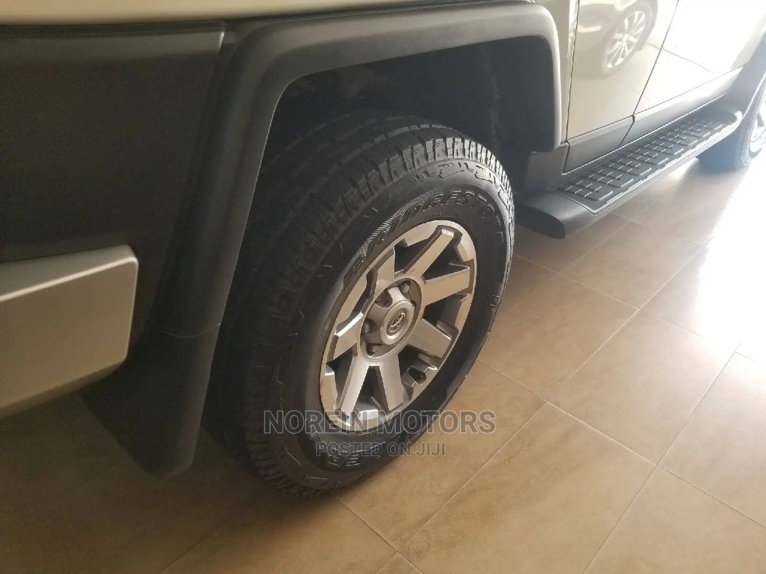 Toyota FJ Cruiser 2015 Off White