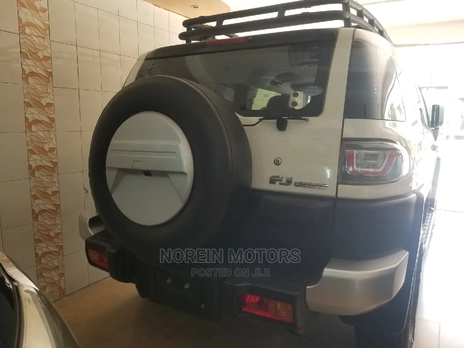 Toyota FJ Cruiser 2015 Off White