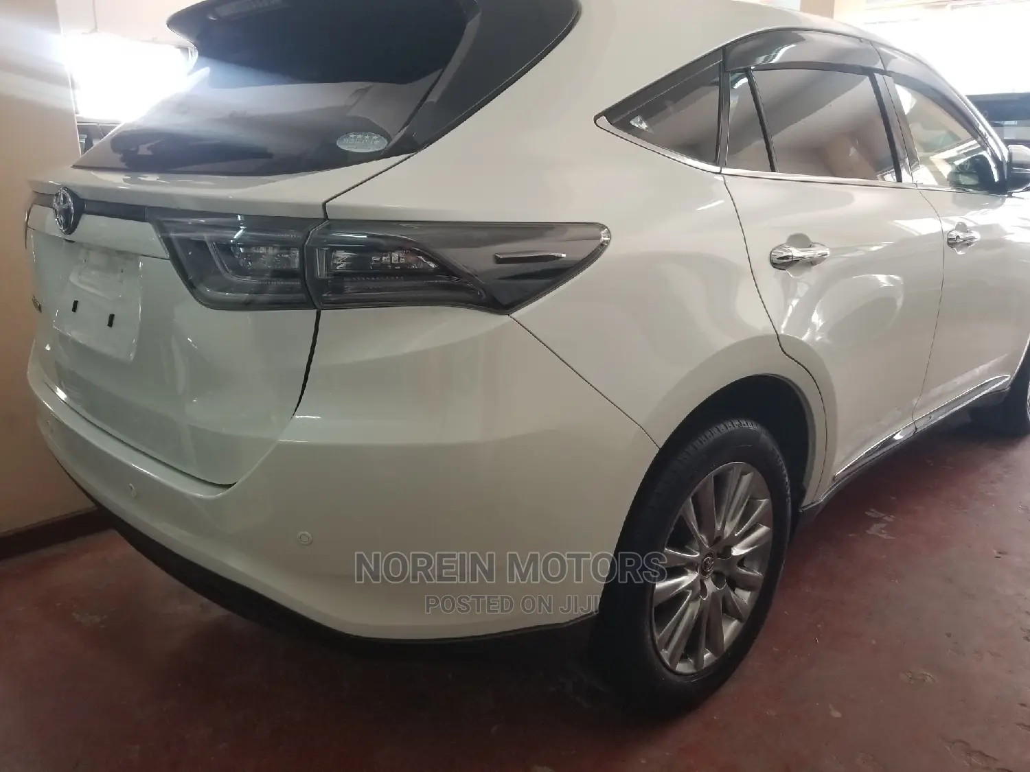 Toyota Harrier 2014 White