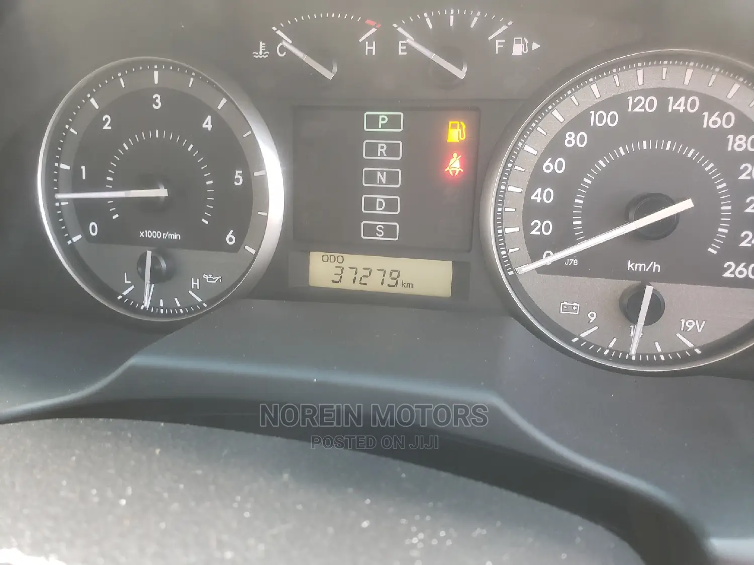 Toyota Land Cruiser 2015 Gray