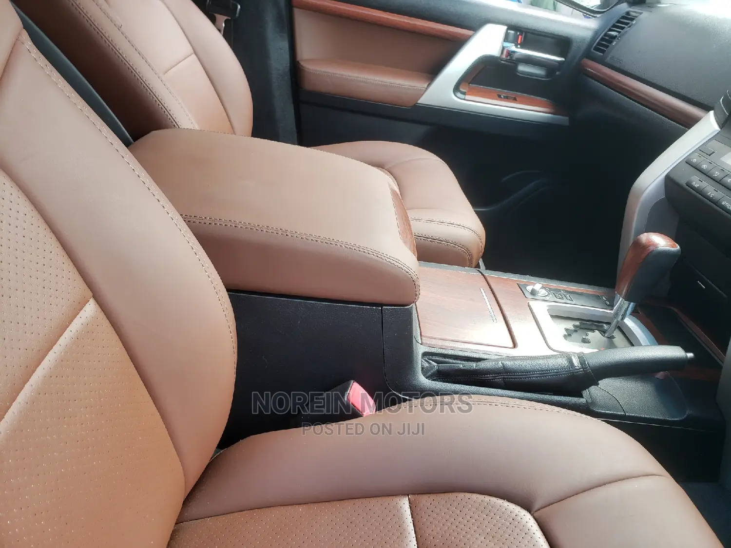 Toyota Land Cruiser 2015 Gray