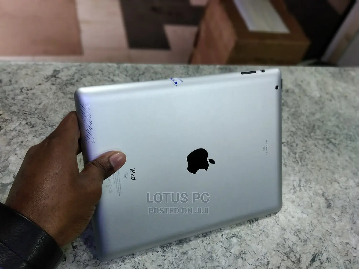 Apple iPad 2 Wi-Fi 16 GB Silver