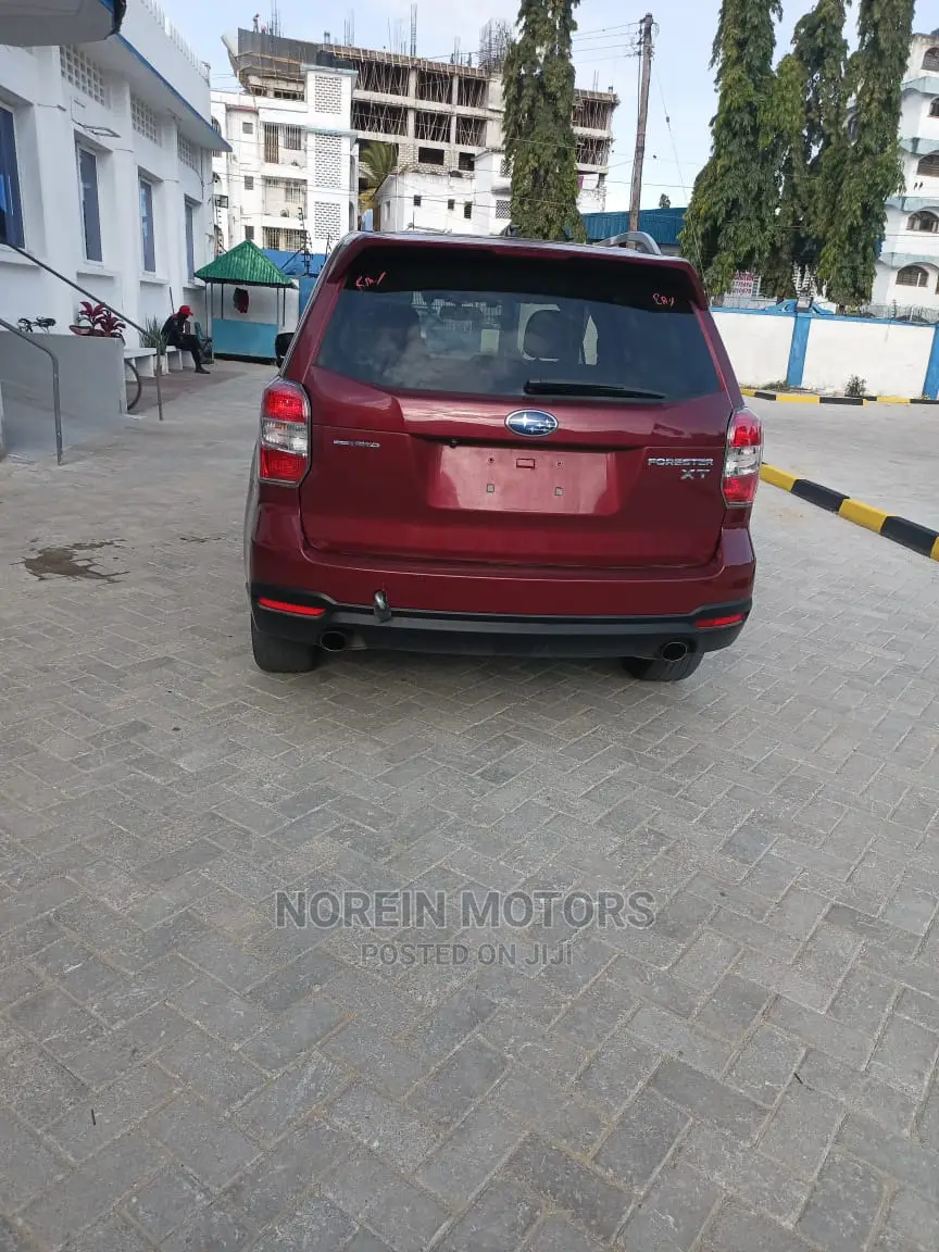 Subaru Forester 2015 Red