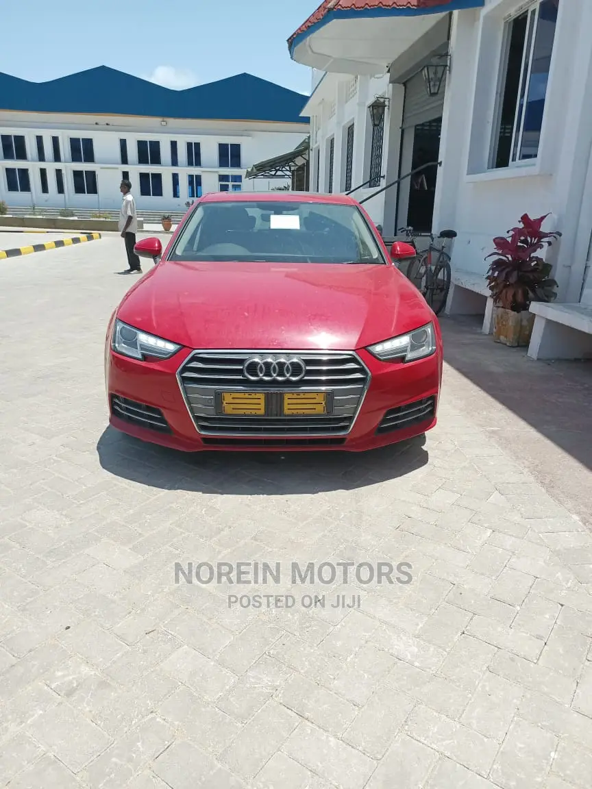 Audi A4 2015 Red