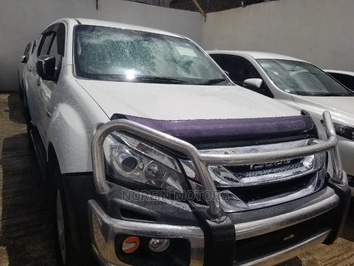 Isuzu MU-X 2016 White