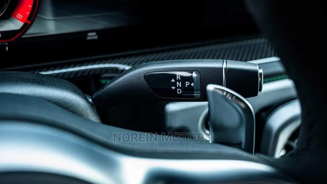 Mercedes-Benz C63 2019 Green