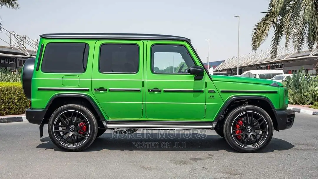 Mercedes-Benz C63 2019 Green
