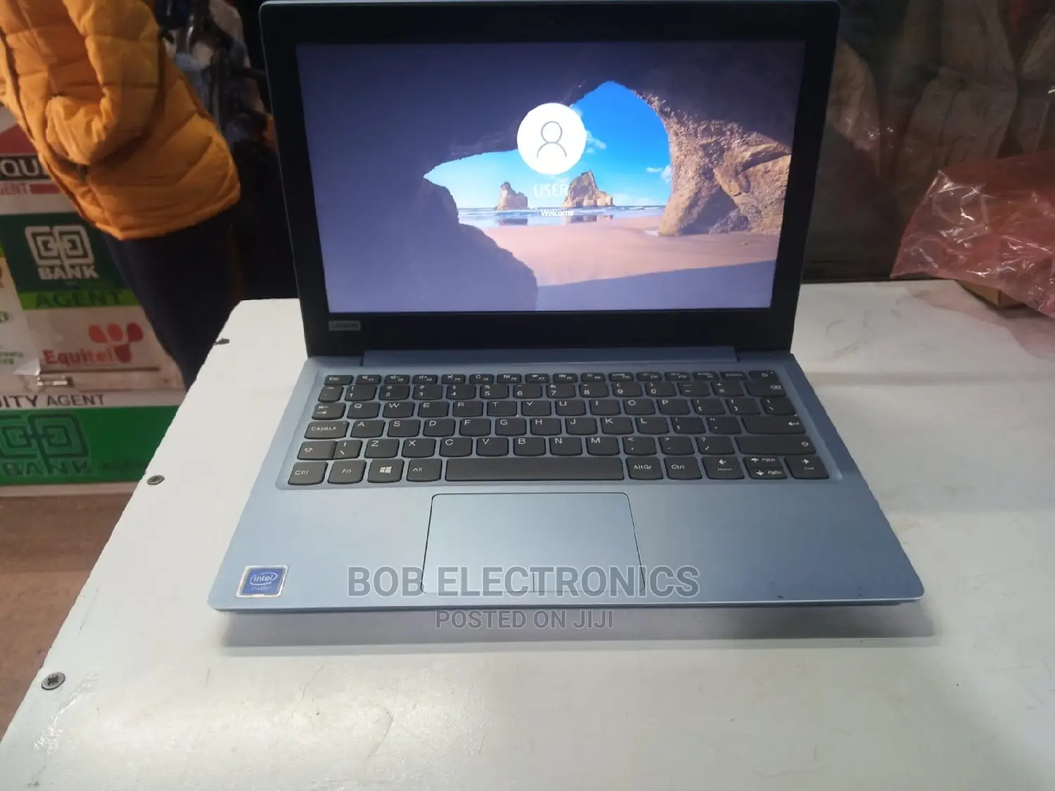 Laptop Lenovo Miix 630 4GB Intel Celeron HDD 320GB