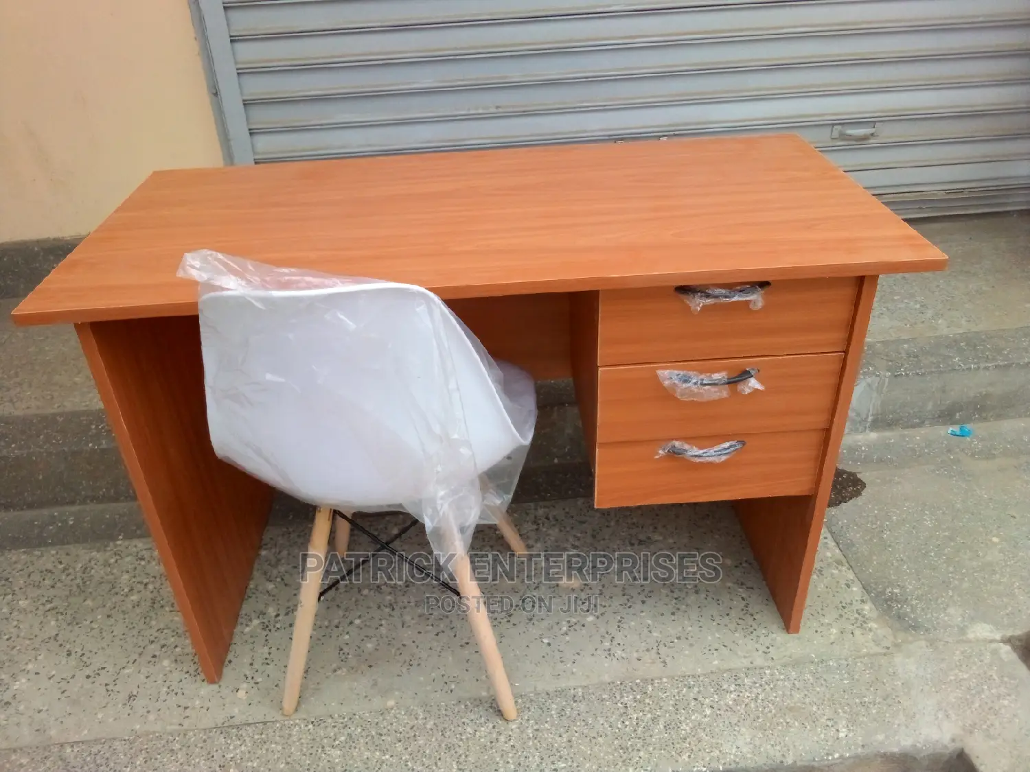 1.2 Mtrs Office Desk Cherry Plus Imported White Eames Chair