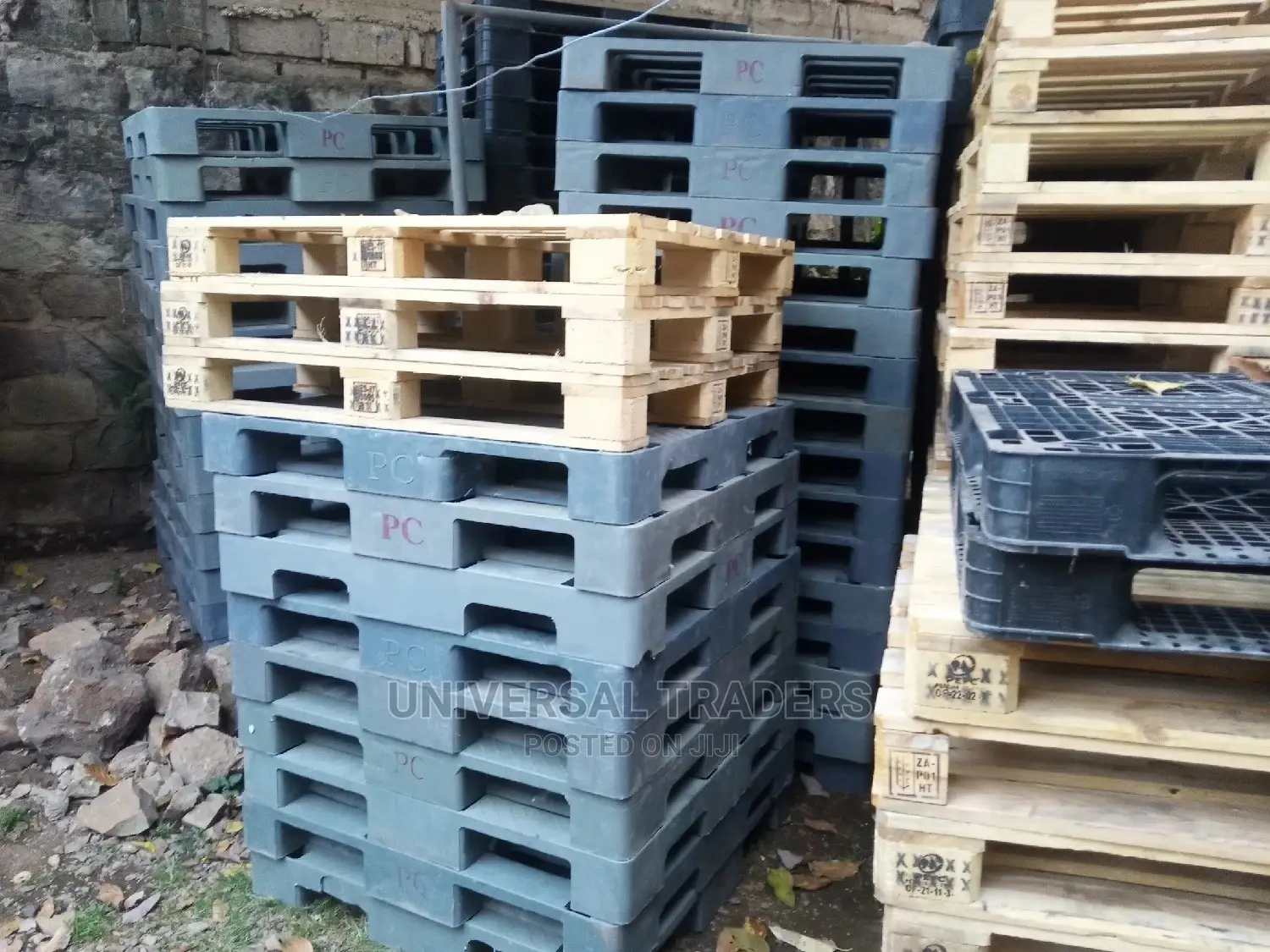 Pallets - Wood and Plastic Pallets