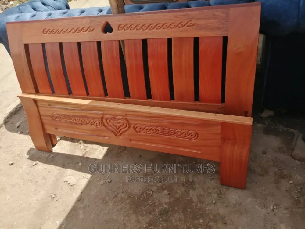 Mahogany Bed 5 by 6.