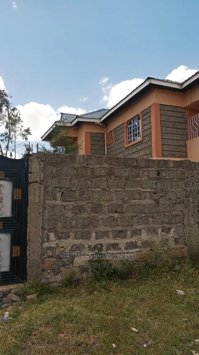 4bdrm Maisonette in Joska for Sale