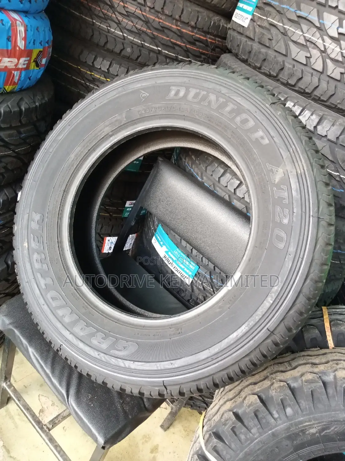 225/70r17 Dunlop Grandtrek a/T