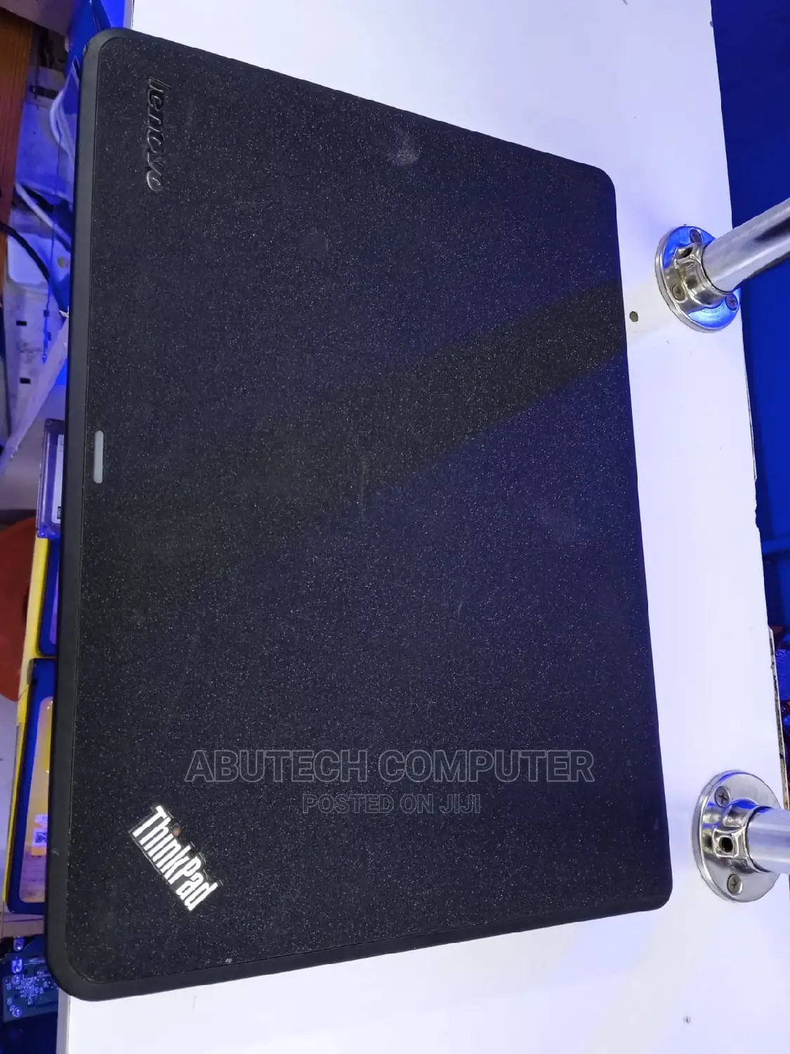 Laptop Lenovo ThinkPad X131e 4GB Intel Pentium HDD 320GB