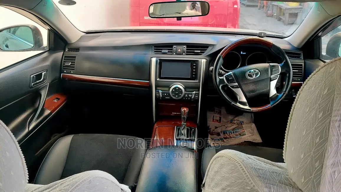 Toyota Mark X 2016 Gray