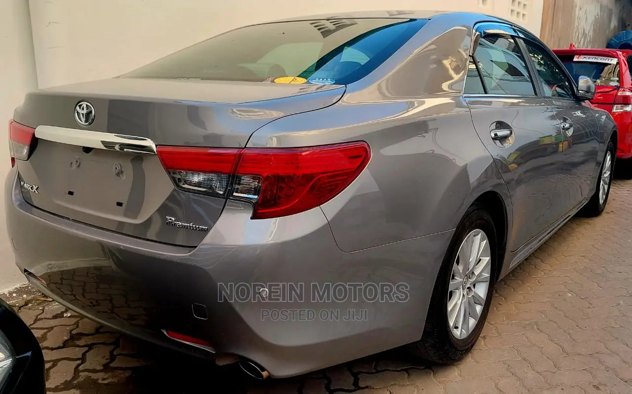 Toyota Mark X 2016 Gray