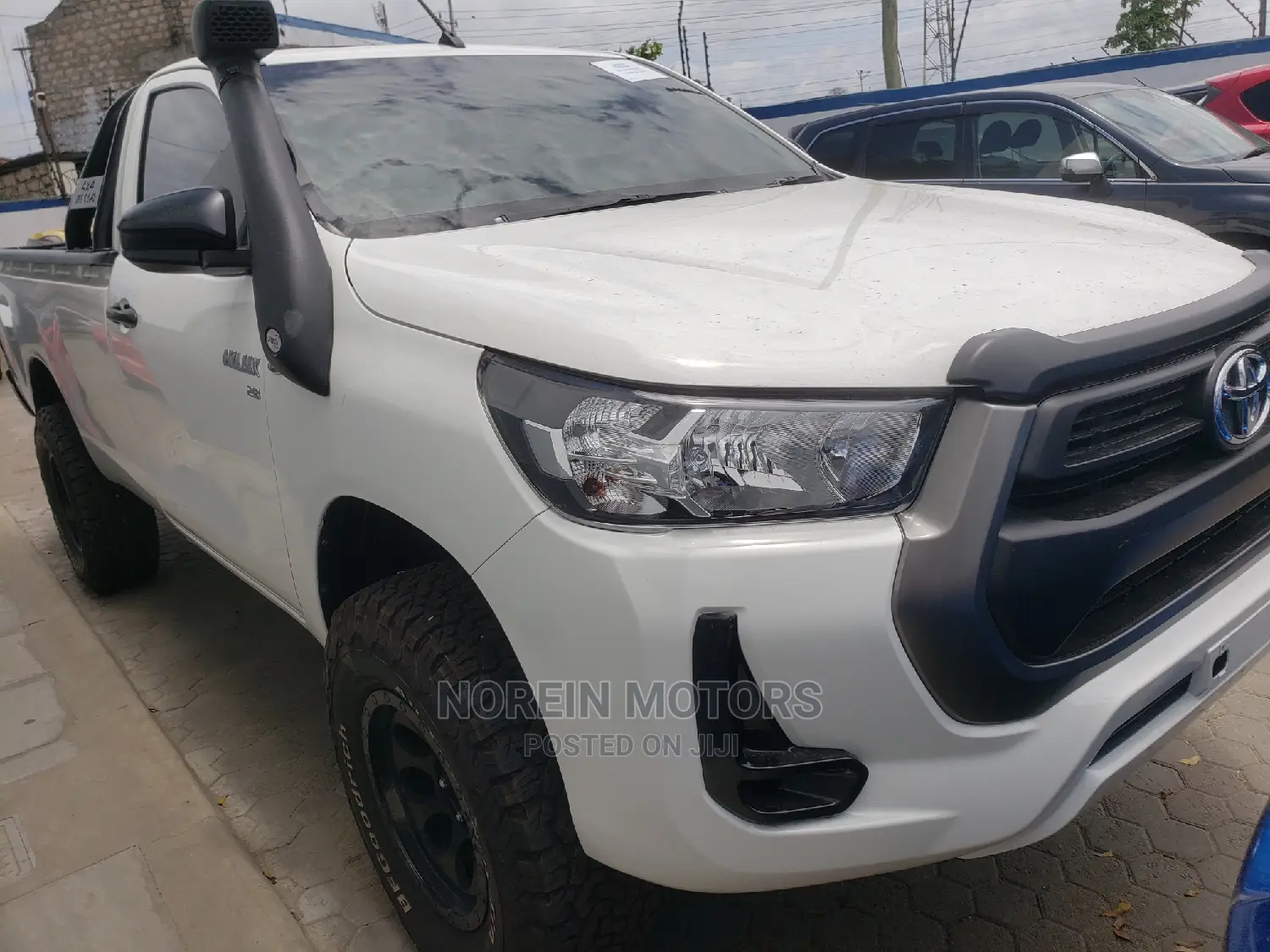 Toyota Hilux 2015 White