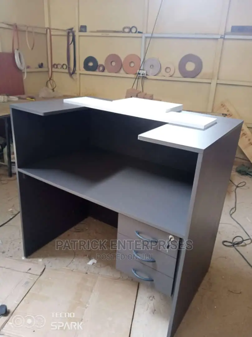 Morden Reception Desk 1.4 Mtrs