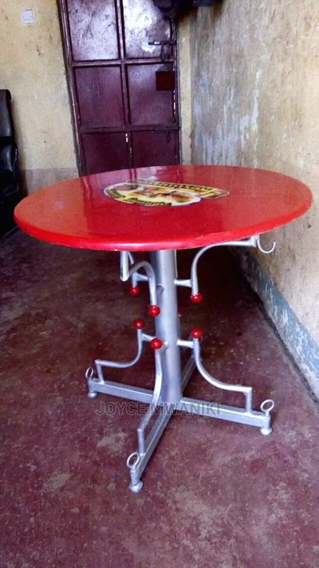 Round Table