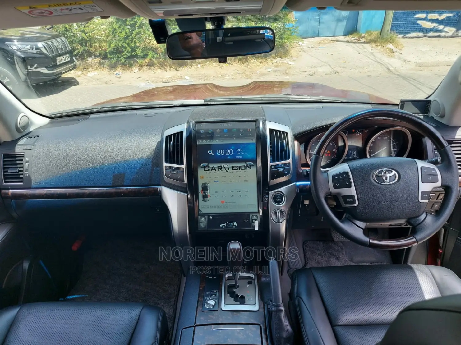 Toyota Land Cruiser 2016 Red