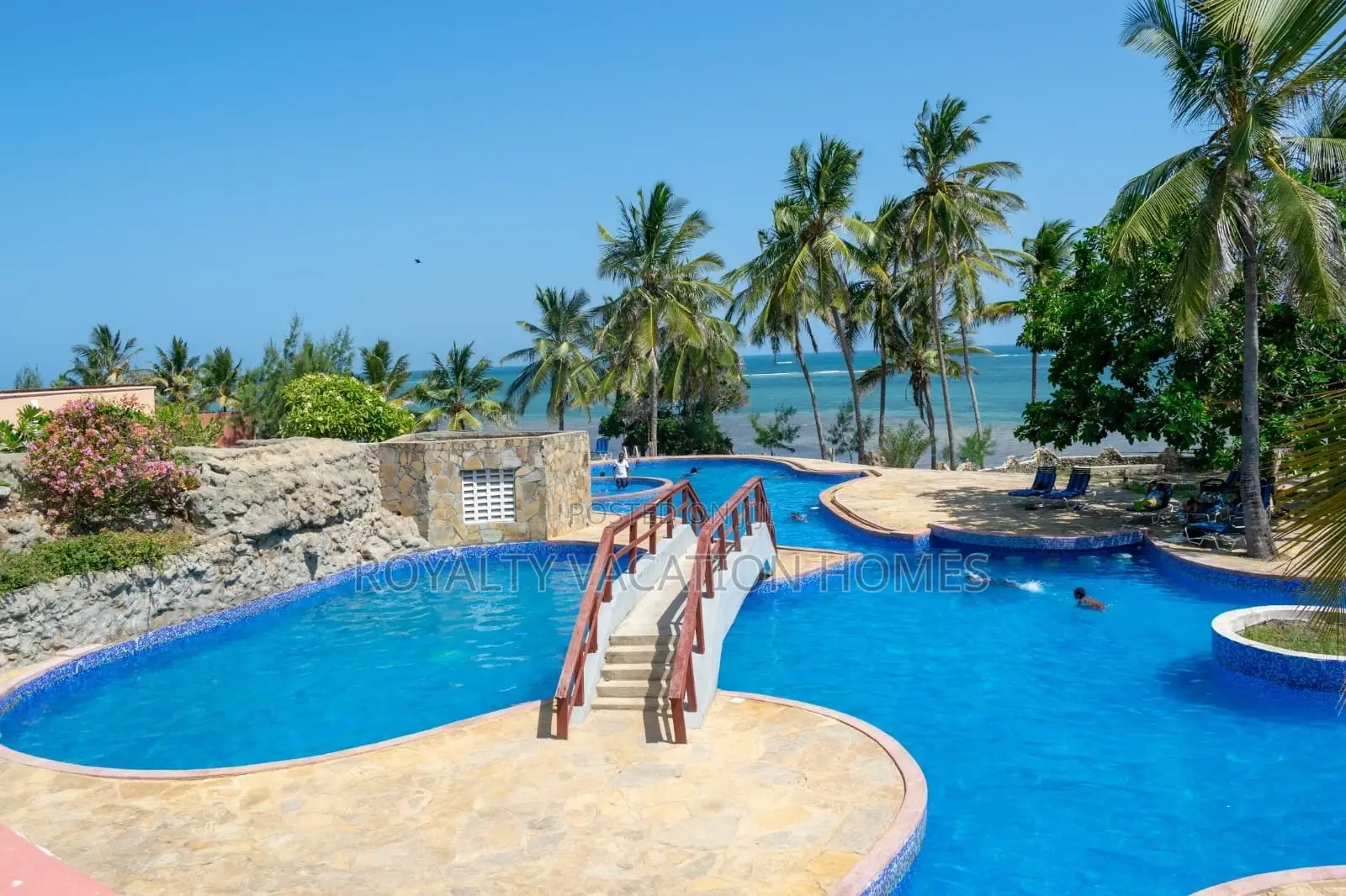 2 Bedroom Beachfront Airbnb Apartment in Mombasa