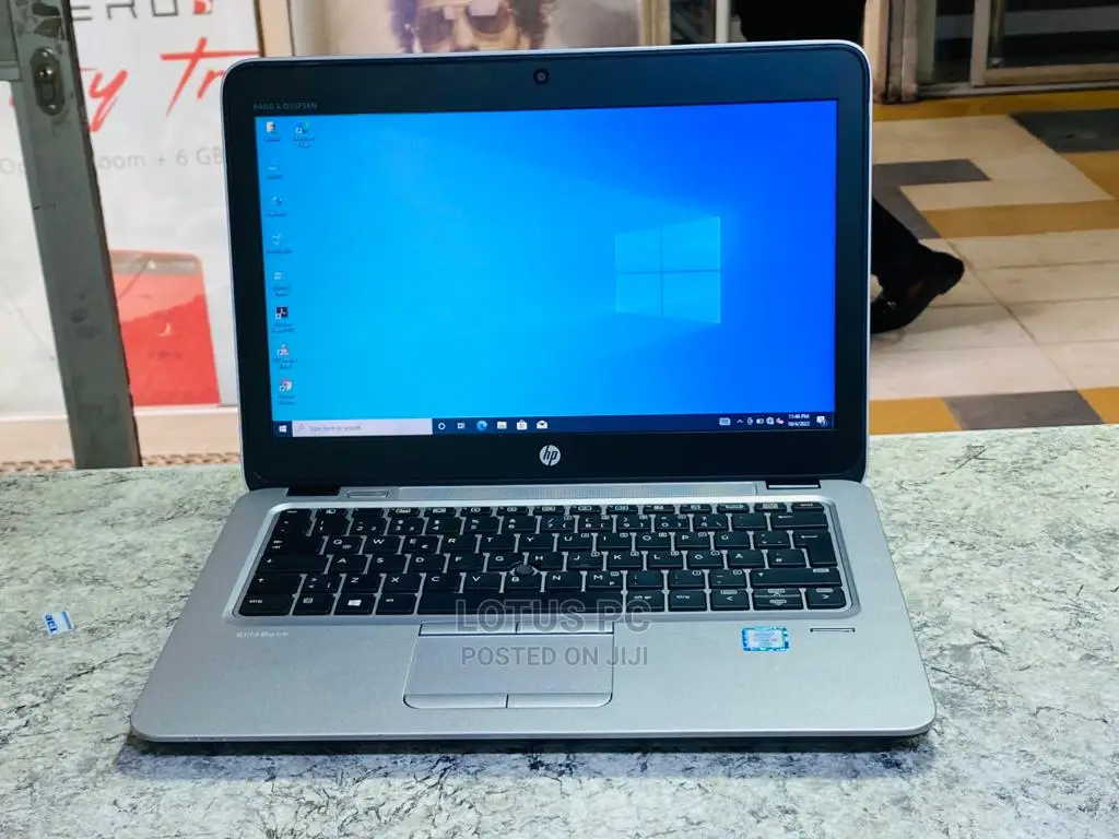 Laptop HP EliteBook 820 G3 8GB Intel Core I5 HDD 500GB