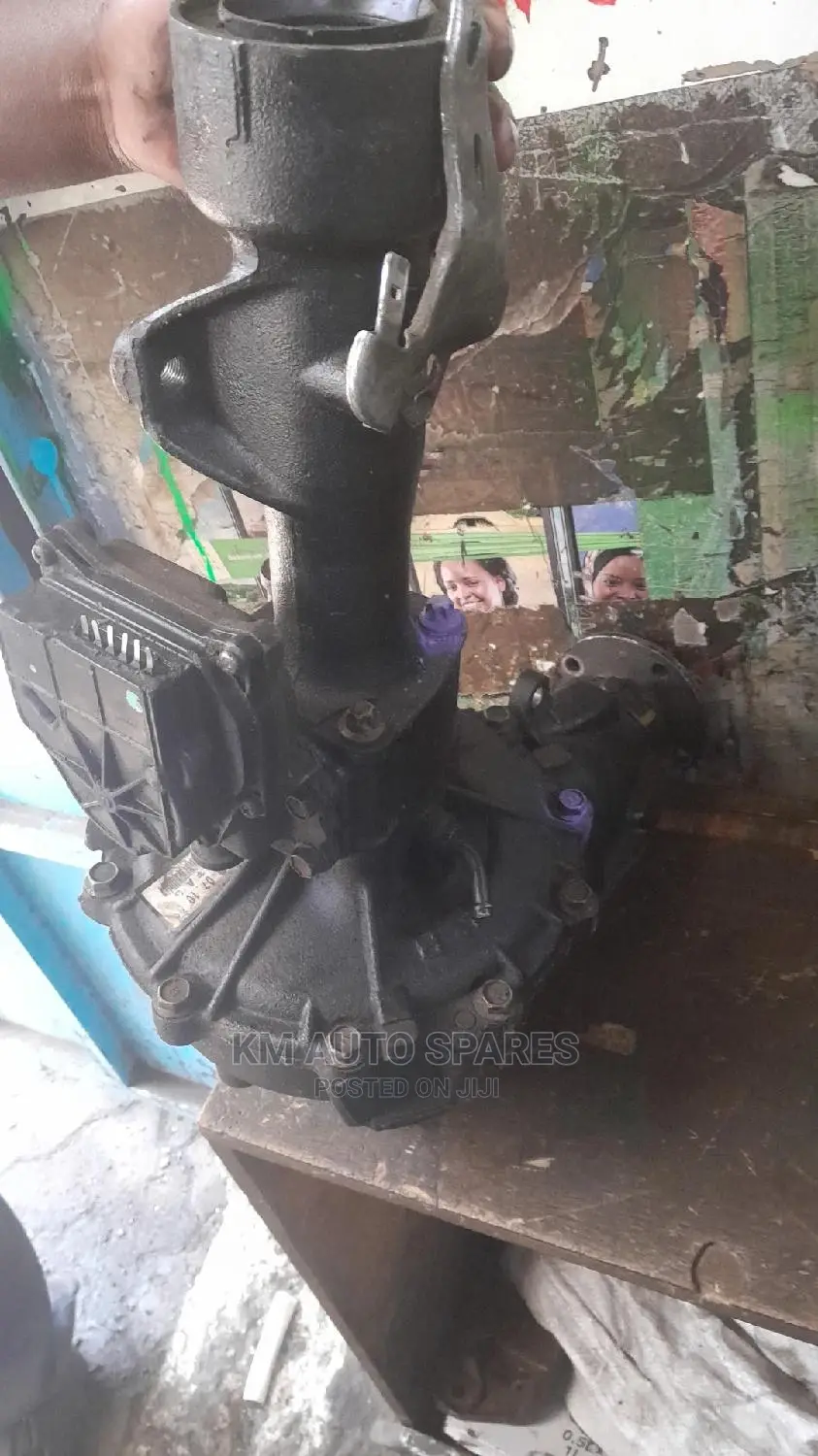 Toyota Hilux Vigo Front Differential (Diff).