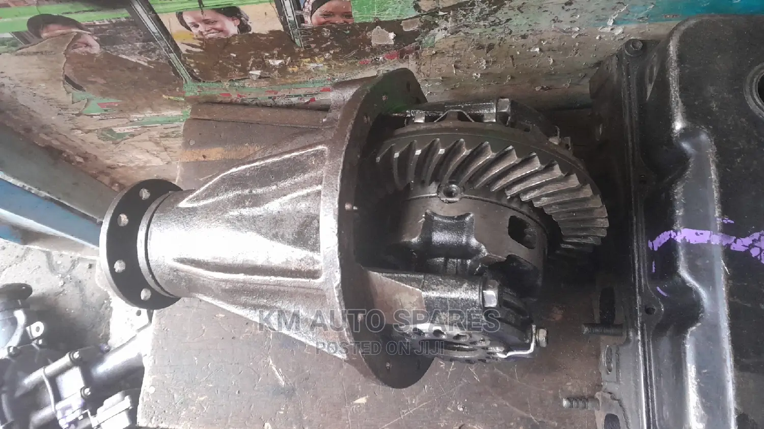 Toyota Hilux Vigo Rear Differential (Diff).