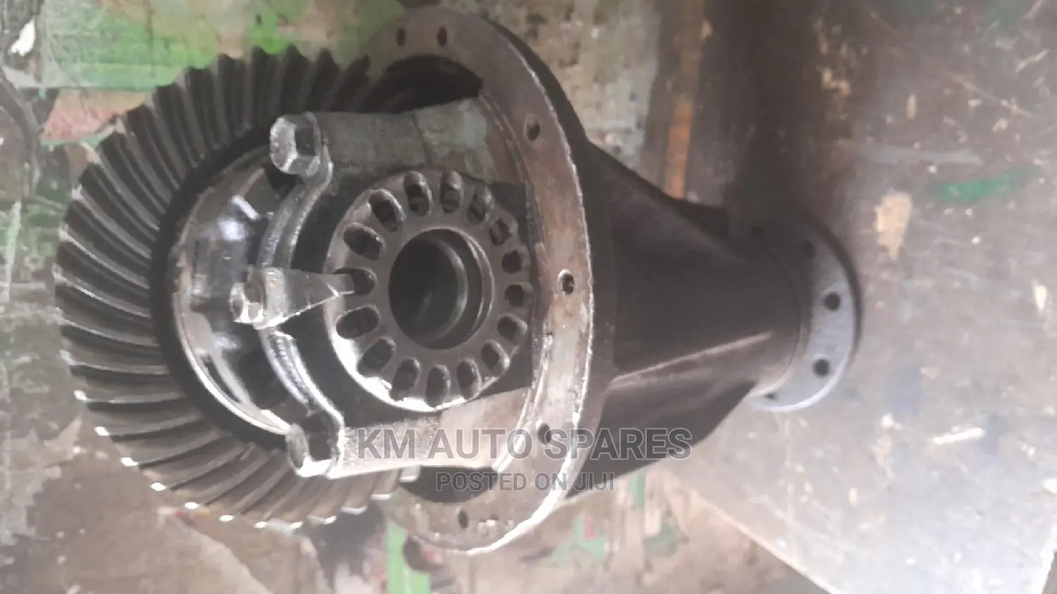 Toyota Hilux Vigo Rear Differential (Diff).