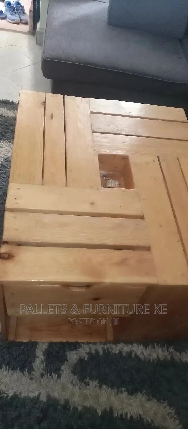 Coffee Table With Drawers,