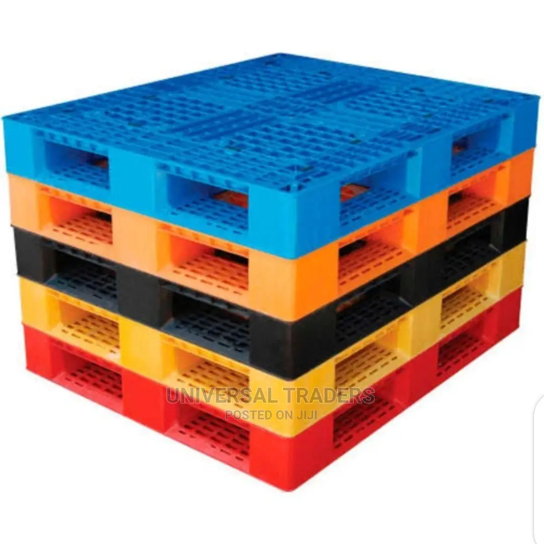 Stackable Plastic Pallets