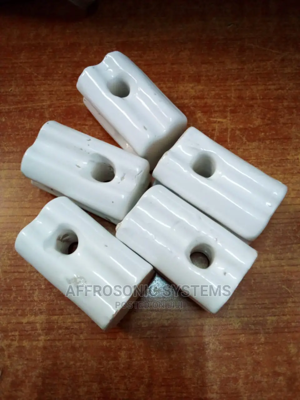 Porcelain Insulators for Electric Fence