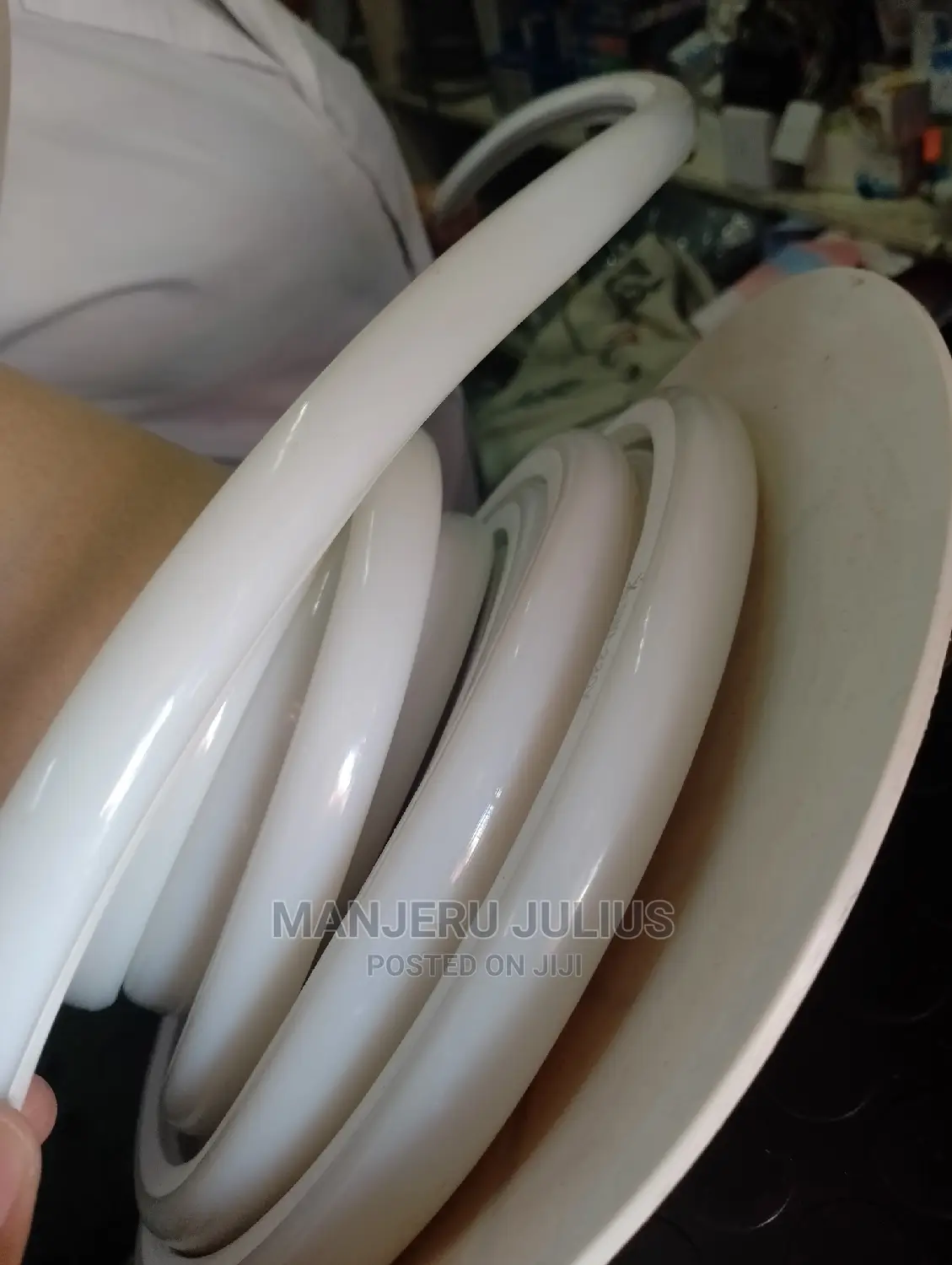 Neon Round Snake Light