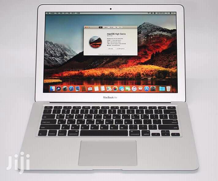 Laptop Apple MacBook Air 2GB Intel Core i5 SSD 128GB