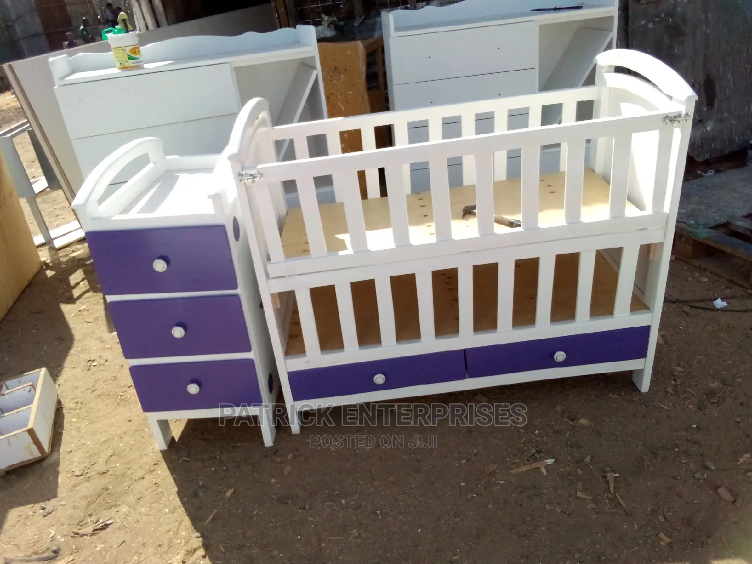 Morden Baby Cot 4 by 2 Fitts
