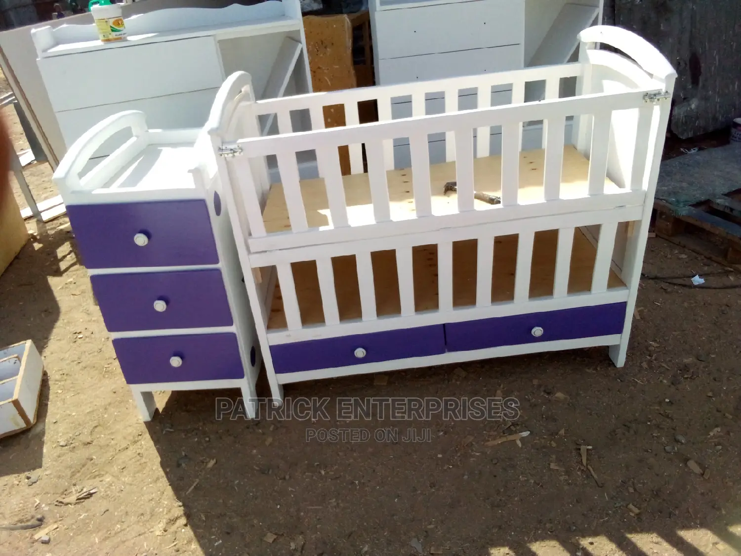 Morden Baby Cot 4 by 2 Fitts