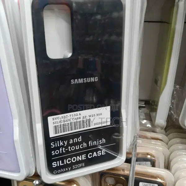 Big Wings Back Cover for SAMSUNG GALAXY S20 FE Black